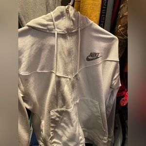 nike white static jacket